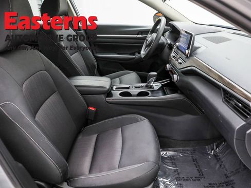 Used 2023 Nissan Altima 2.5 SV image 23