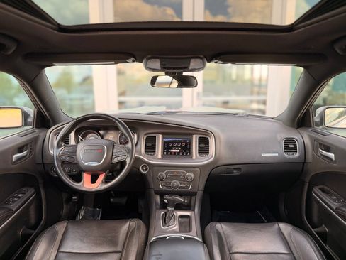 Used 2022 Dodge Charger SXT w/ Leather Interior Group RWD image 2