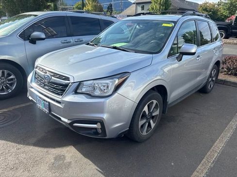 Used 2017 Subaru Forester 2.5i Limited w/ Protection Package #2 AWD/4WD image 4