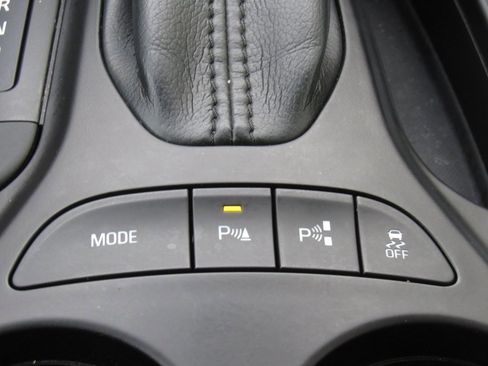 Used 2017 Chevrolet Volt Premier w/ Driver Confidence II Package image 26