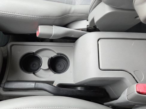 Used 2004 Saturn Vue AWD V6 image 17