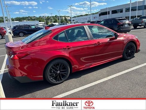 Certified 2025 Toyota Camry SE FWD image 8