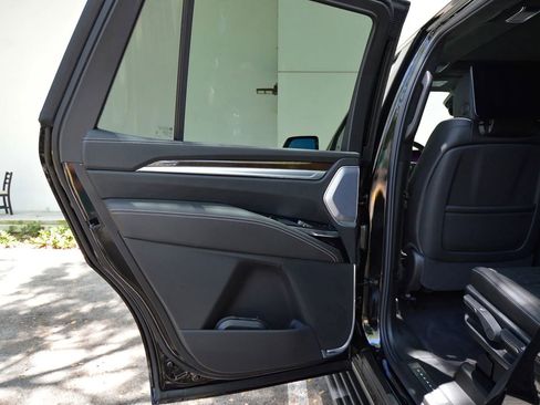 Used 2026 Cadillac Escalade Platinum Sport w/ LPO, ONYX Package AWD/4WD image 66
