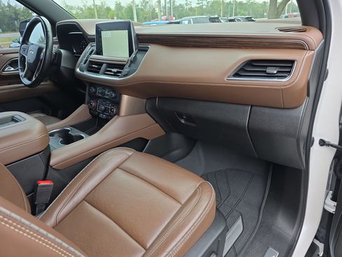 Used 2022 Chevrolet Tahoe High Country image 12