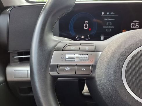 Used 2025 Hyundai Kona SEL FWD image 22