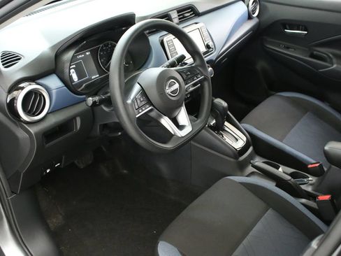 Used 2025 Nissan Versa SV w/ Trunk Package FWD image 20