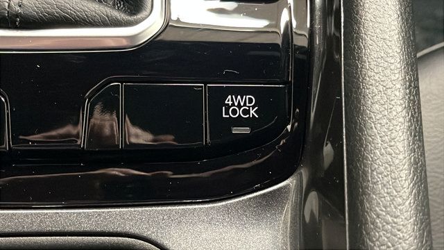 Used 2024 Jeep Compass Latitude AWD/4WD image 31