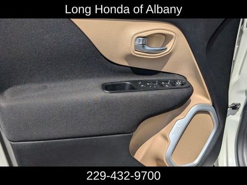 Used 2015 Jeep Renegade Sport w/ Power & Air Group FWD image 12