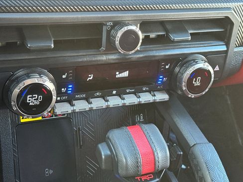 Used 2025 Toyota Tacoma TRD Pro image 19