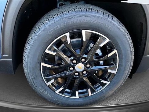 New 2026 Chevrolet Traverse LT w/ Sun and Wheel Package image 11