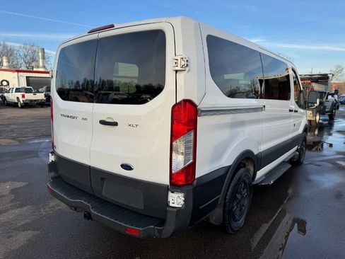 Used 2015 Ford Transit 150 XLT image 5