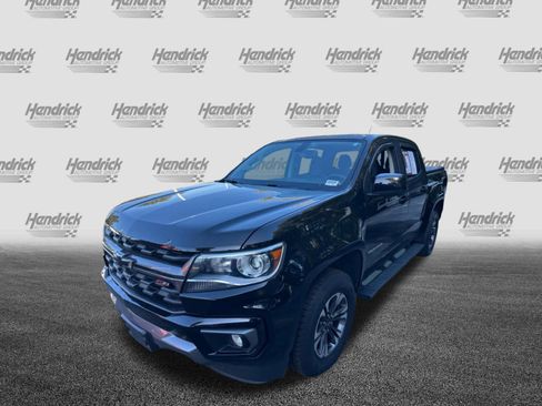 Used 2021 Chevrolet Colorado Z71 image 2