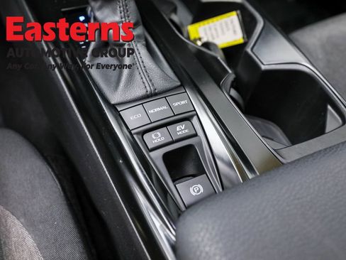 Used 2025 Toyota Camry LE image 21