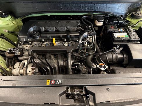 Used 2023 Hyundai Venue SEL image 23