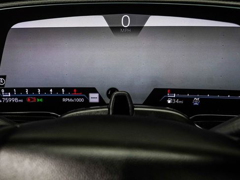 Used 2024 Cadillac Escalade ESV Sport image 36