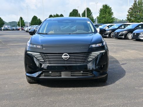 Certified 2025 Nissan Murano Platinum w/ Cargo Package image 3