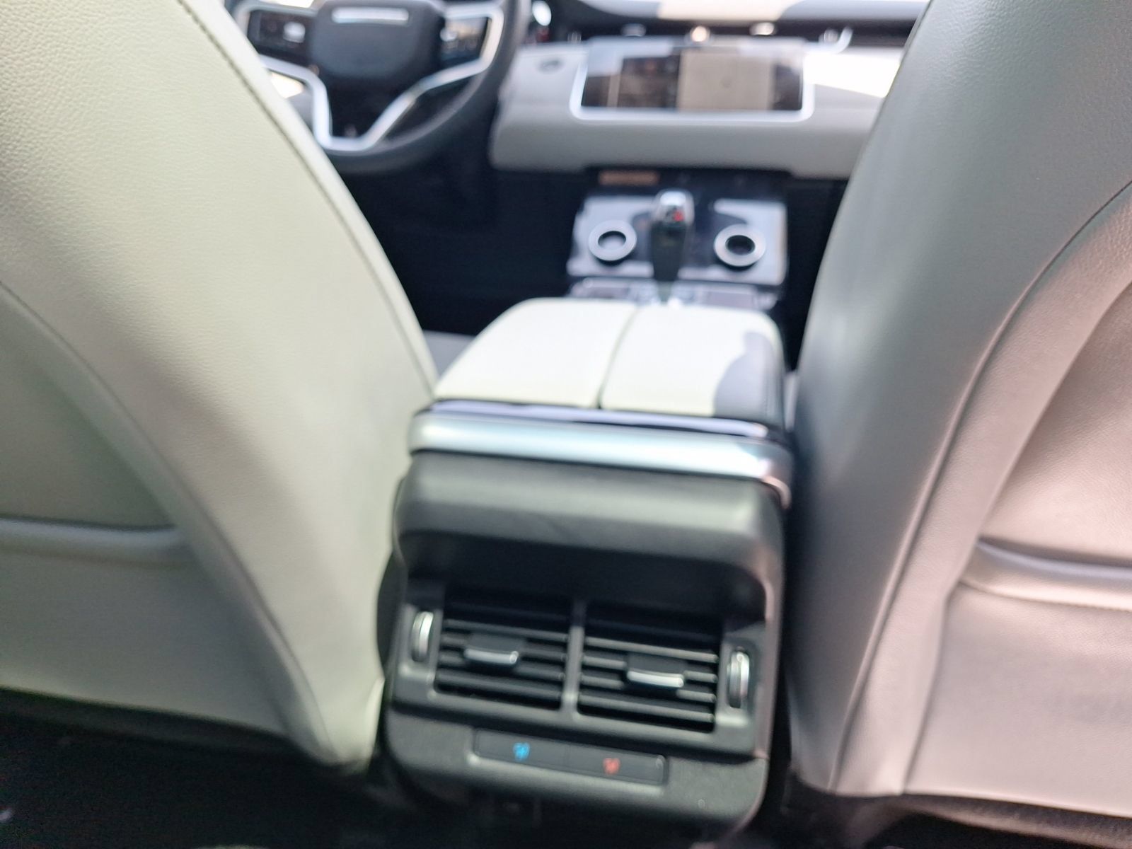 Used 2023 Land Rover Range Rover Evoque SE AWD/4WD image 32