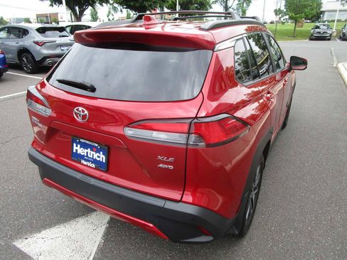 Used 2023 Toyota Corolla Cross XLE w/ Convenience Package AWD/4WD image 5