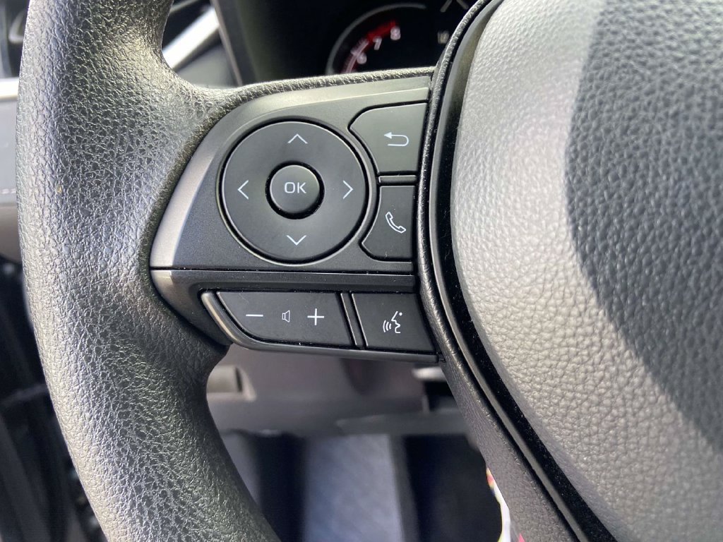 Used 2025 Toyota RAV4 LE FWD image 32