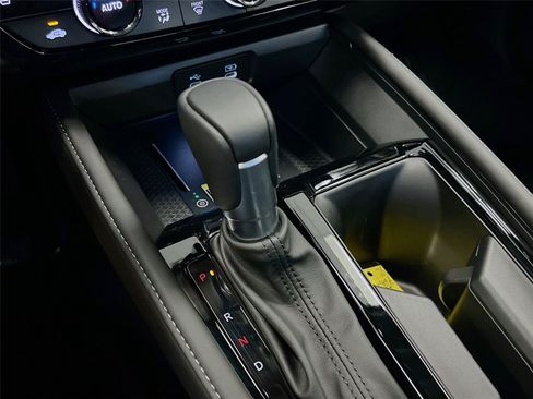 Certified 2025 Honda Accord Touring image 16