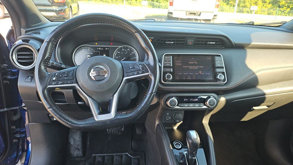 Used 2018 Nissan Kicks SR FWD image 6