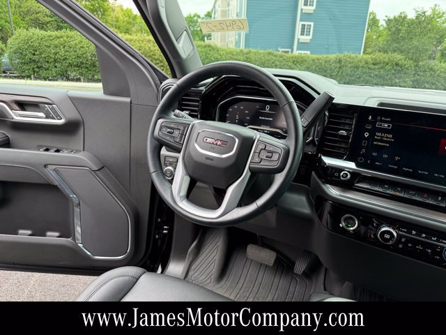 Used 2023 GMC Sierra 1500 SLT AWD/4WD image 16