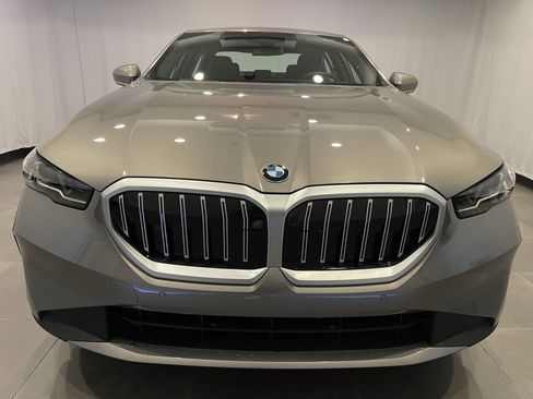 New 2026 BMW 530i xDrive w/ Premium Package AWD/4WD image 2