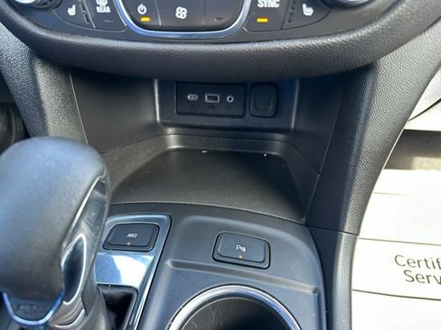 Used 2024 Chevrolet Equinox LT AWD/4WD image 30