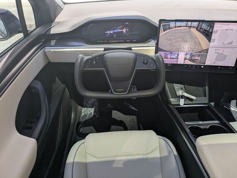 Used 2022 Tesla Model X Plaid AWD/4WD image 24