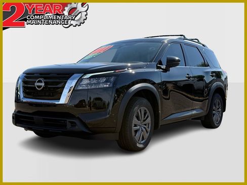 New 2025 Nissan Pathfinder SV image 1