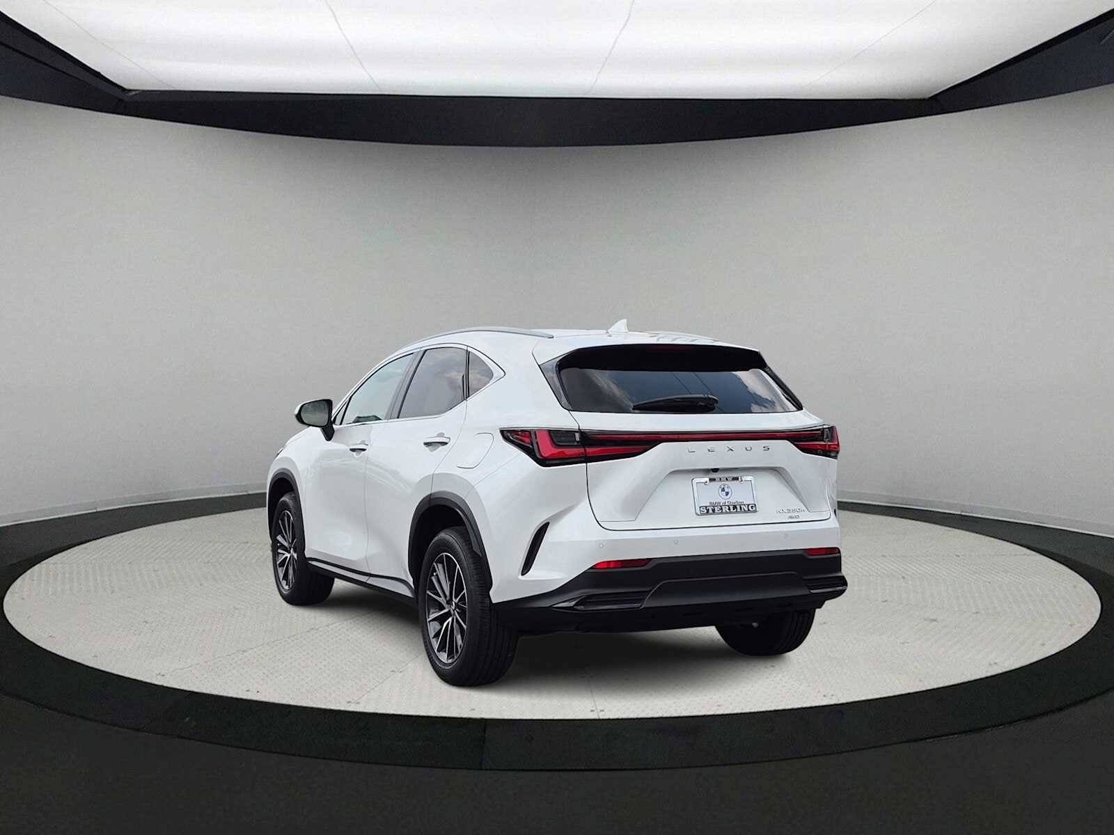 Used 2024 Lexus NX 350h AWD image 6