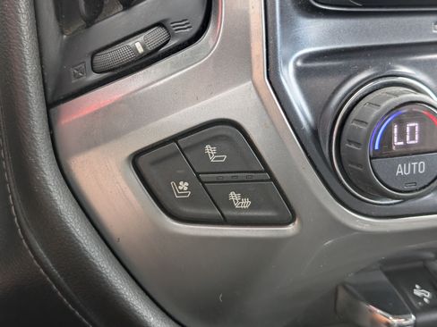 Used 2018 Chevrolet Silverado 1500 LTZ Z71 w/ LTZ Plus Package AWD/4WD image 18