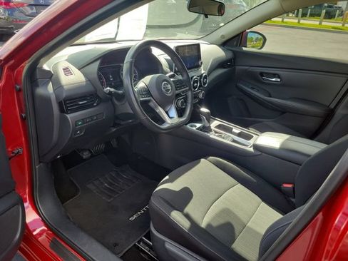 Used 2022 Nissan Sentra SV FWD image 13