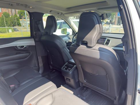 Certified 2023 Volvo XC90 B5 Core w/ Protection Package Premier image 31