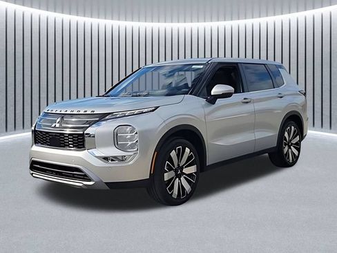 New 2026 Mitsubishi Outlander SE FWD image 3