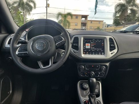 Used 2021 Jeep Compass Latitude w/ Sun and Sound Group AWD/4WD image 15