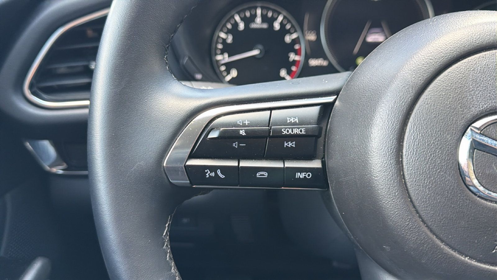 Certified 2025 MAZDA CX-30 AWD 2.5 S w/ Preferred Package image 19