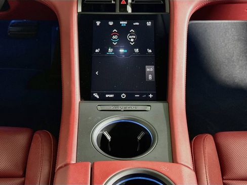 Certified 2023 Porsche Taycan 4 Cross Turismo AWD/4WD image 16