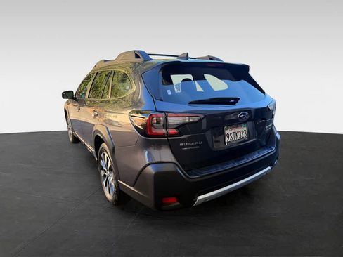Certified 2025 Subaru Outback Limited AWD/4WD image 4