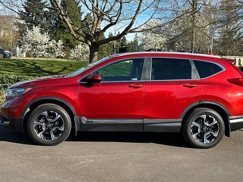 Used 2019 Honda CR-V Touring image 5