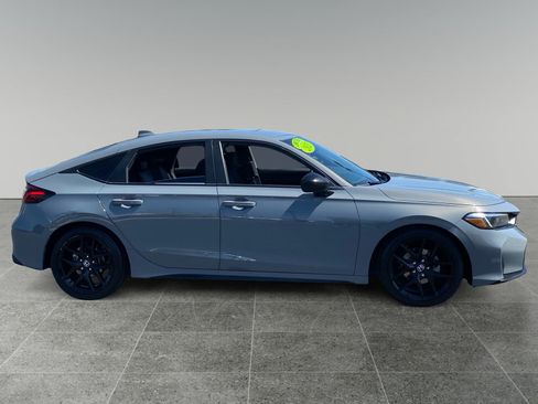 Used 2025 Honda Civic Sport image 6