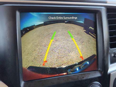 Used 2018 RAM 1500 SLT AWD/4WD image 14