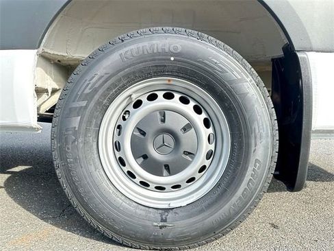 New 2025 Mercedes-Benz Sprinter 2500 image 2