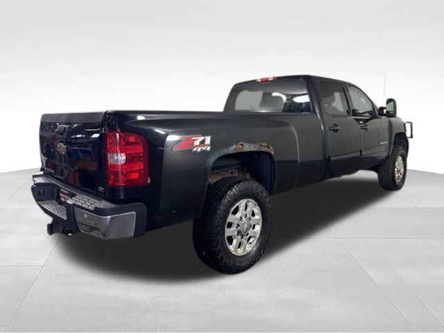 Used 2014 Chevrolet Silverado 3500 LTZ w/ LTZ Plus Package AWD/4WD image 9