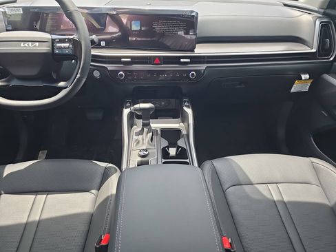New 2026 Kia Sorento EX FWD image 15
