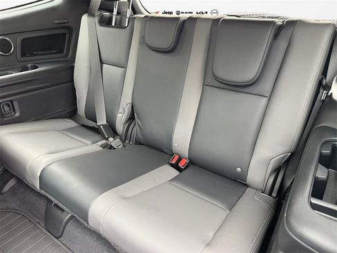 Used 2024 Subaru Ascent Onyx Edition Limited w/ Popular Package Onyx image 16