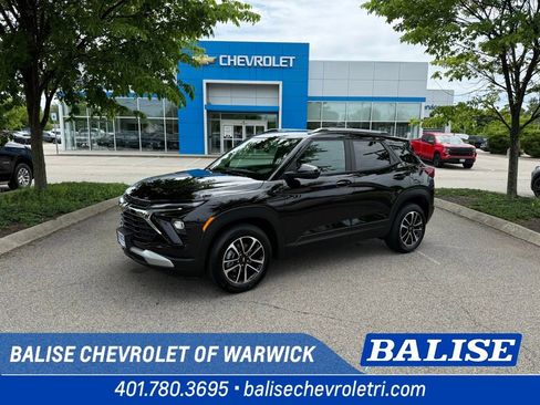 Used 2026 Chevrolet TrailBlazer LT w/ LT Cold Weather Package FWD image 1