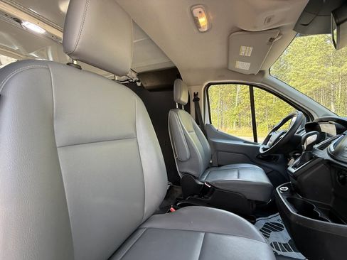 Used 2019 Ford Transit 150 130 Low Roof RWD image 10