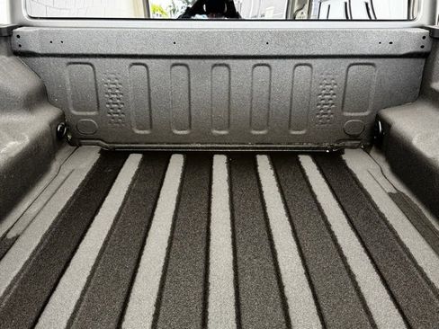 Used 2024 Jeep Gladiator Rubicon image 7