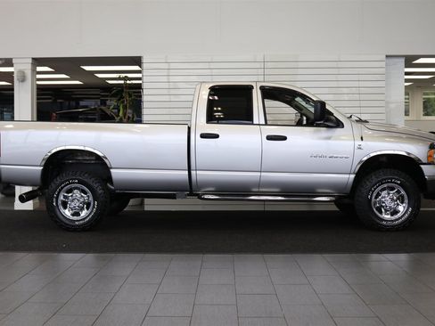 Used 2004 Dodge Ram 2500 Truck SLT w/ Trailer Tow Group AWD/4WD image 5